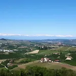 Bed & Breakfast Bellavista Alba, 4*