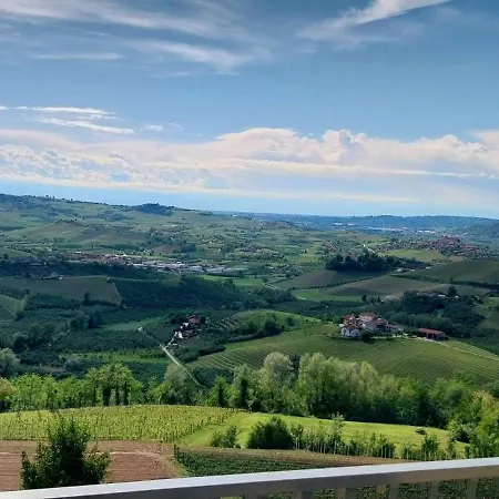 Bellavista Alba, Bed and Breakfast 4*